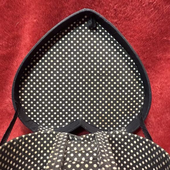 Anna Sui Heart Shaped Jewelry Box Cat Design Embroidered Vintage Style - Picture 6 of 8